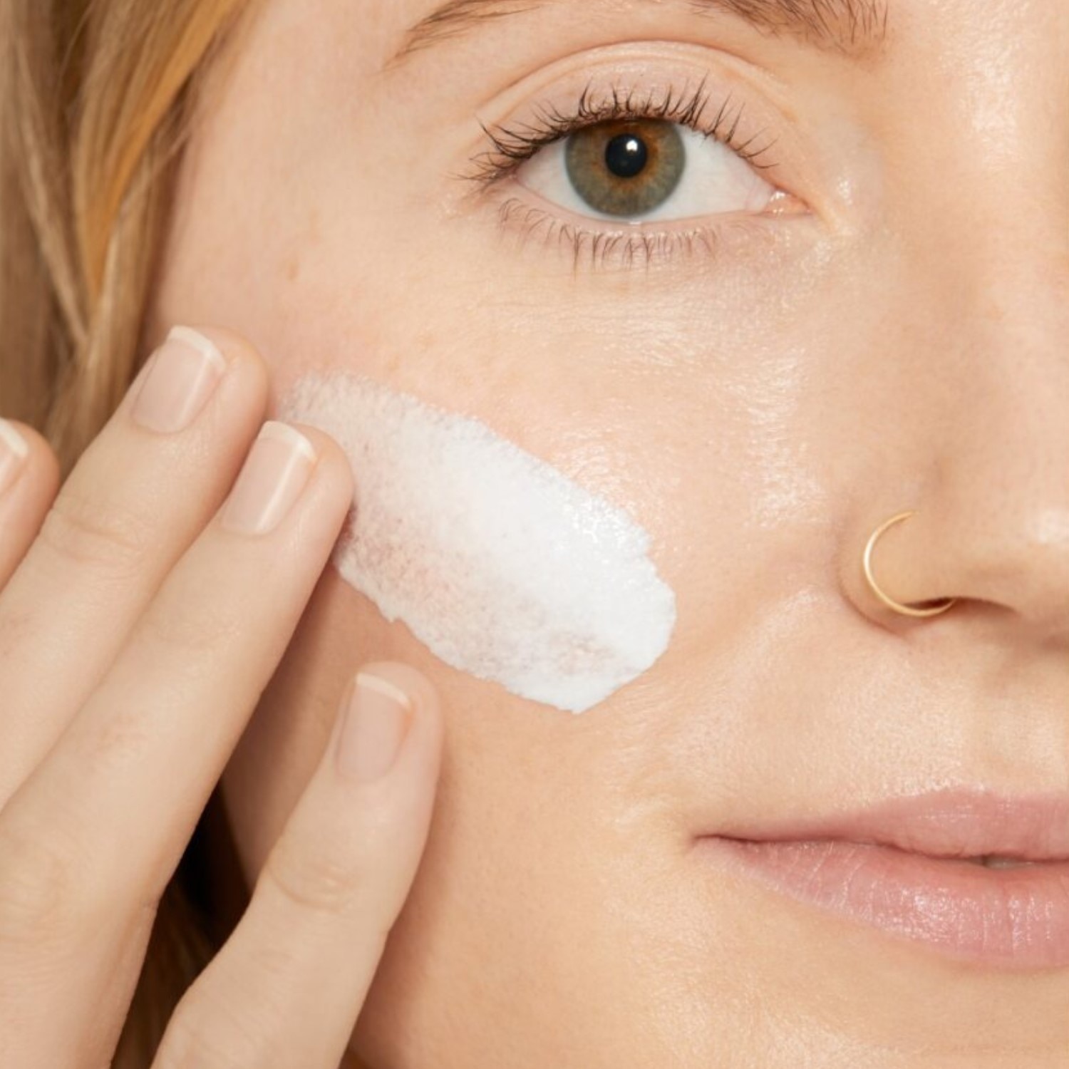 UV PROTECTION PORESCREEN SPF40 (PROTECTOR SOLAR)